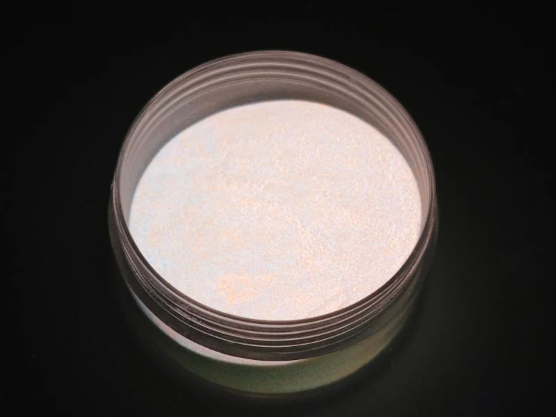 White Luminous Powder